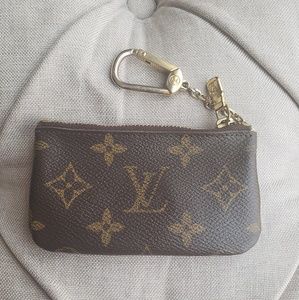 Key pouch